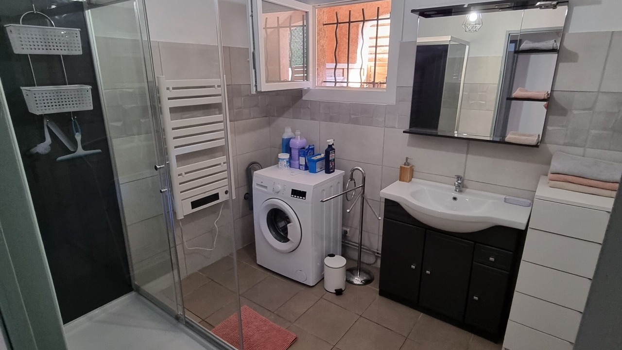 Photo of Bathroom in Le Mourillon