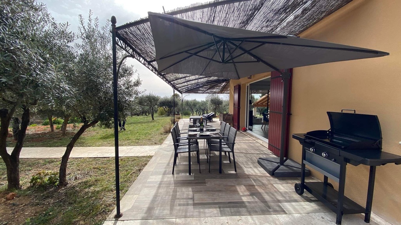 Photo of Outdoor in Aups