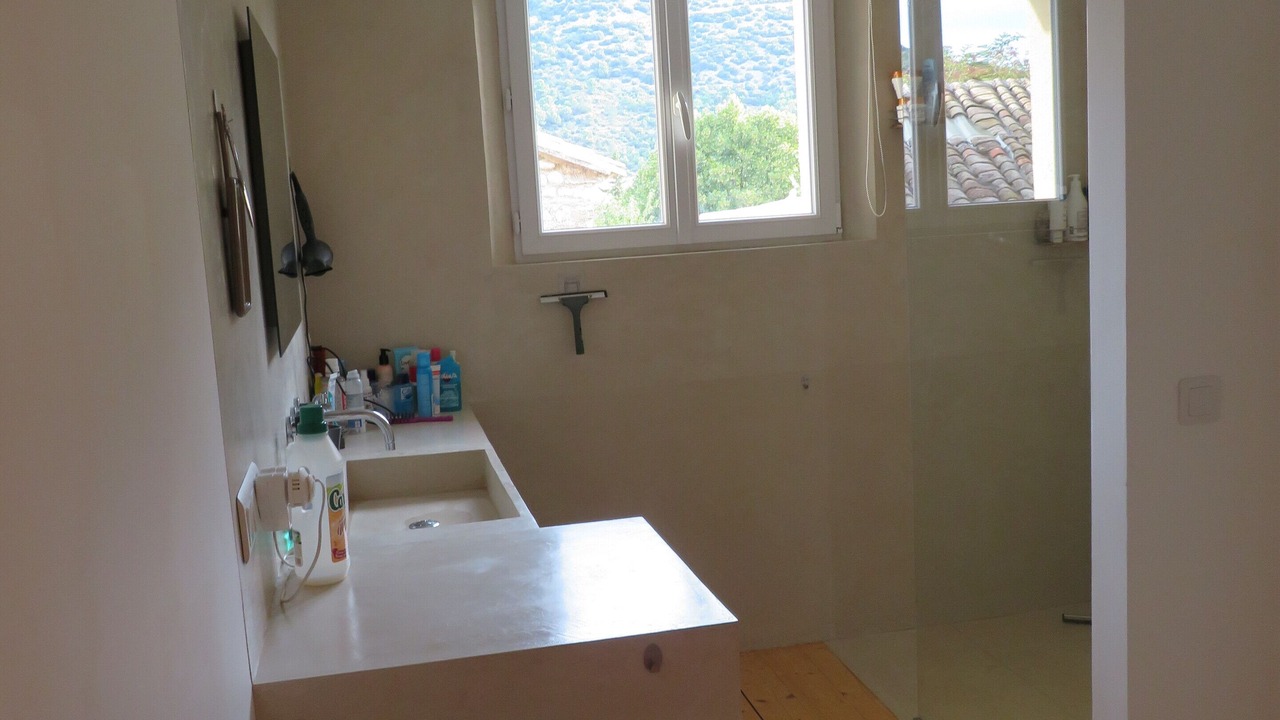 Photo of Bathroom in Malaucene