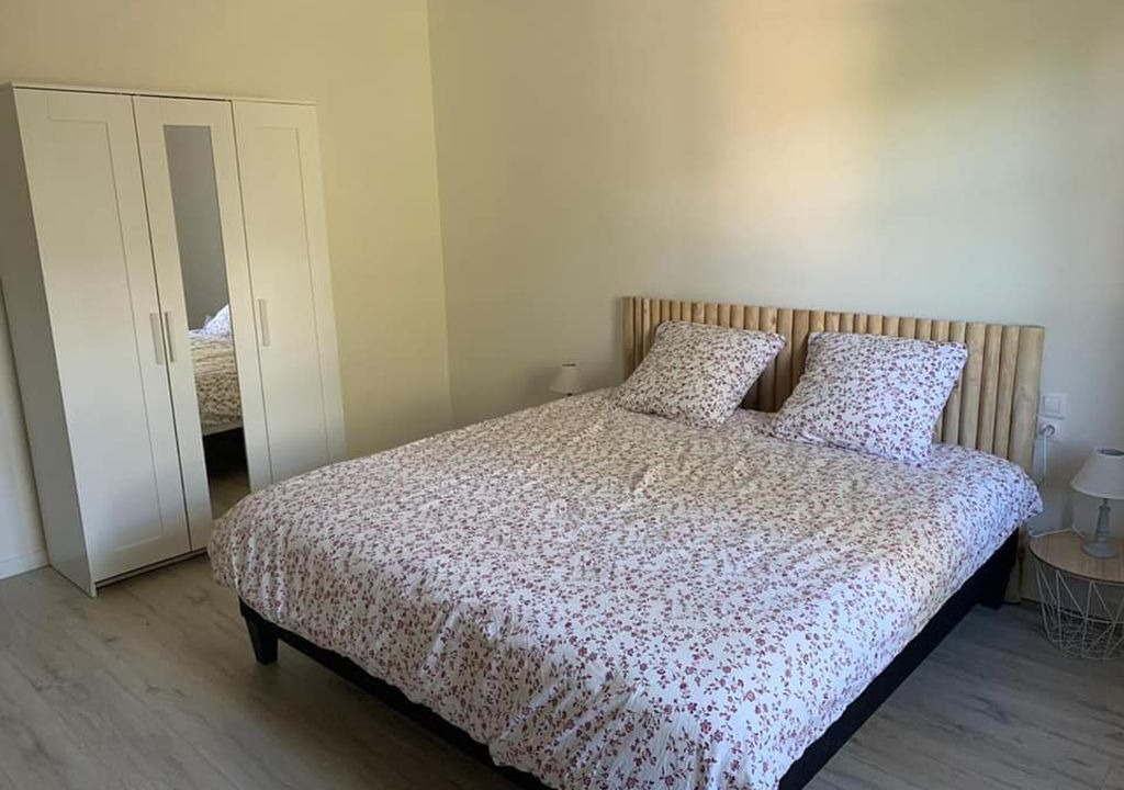 Photo of Bedroom in Murs