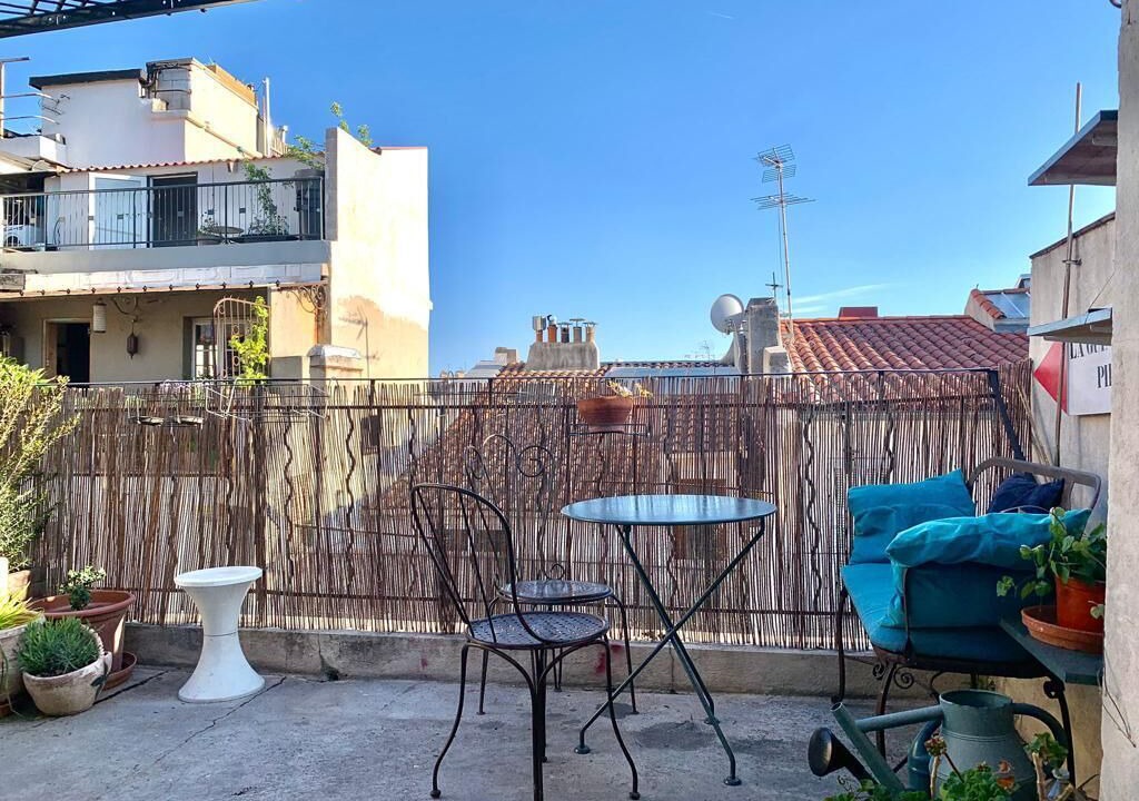 Photo of Patio Balcony in Noailles