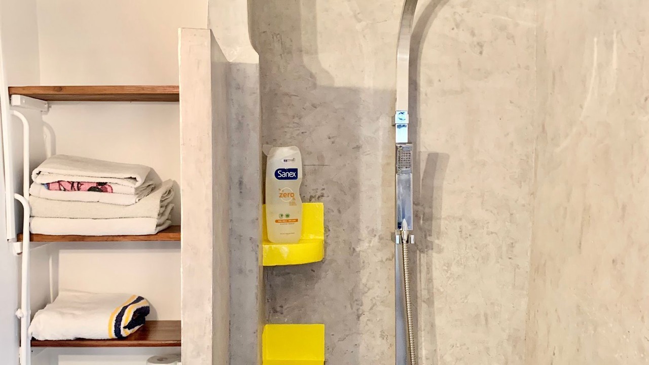 Photo of Bathroom in Noailles