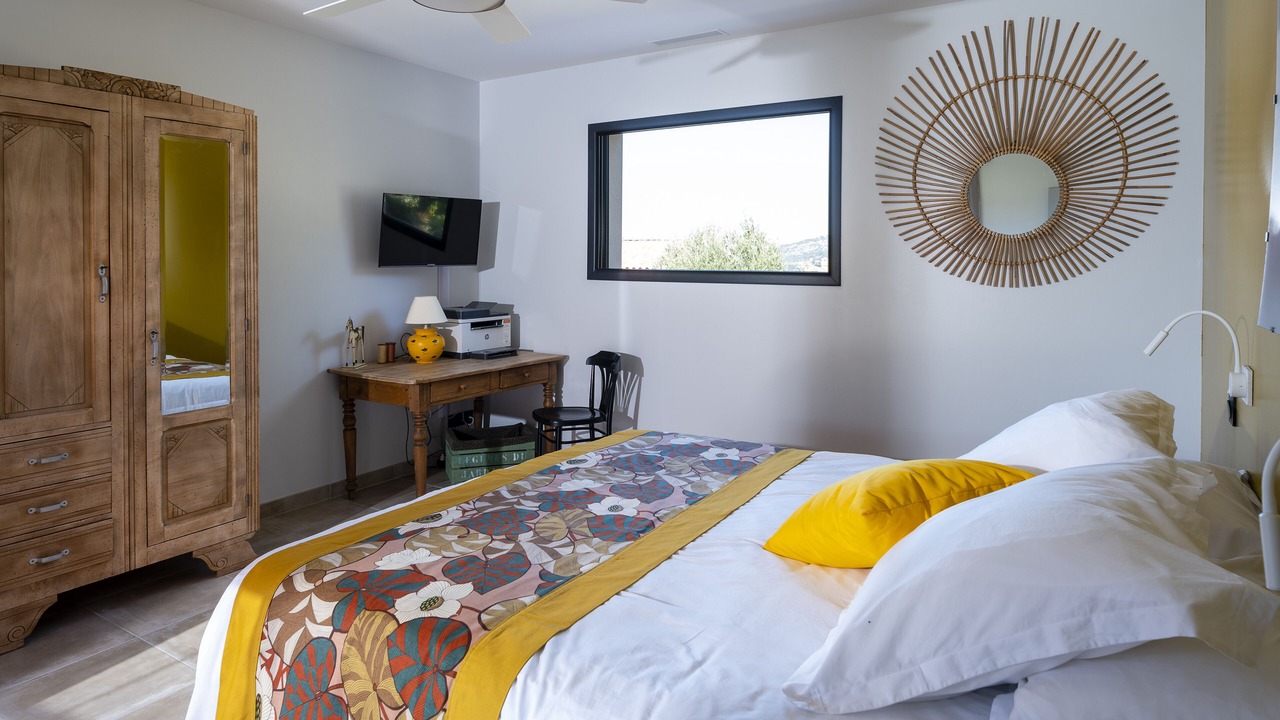 Photo of Bedroom in Beaumes-de-Venise