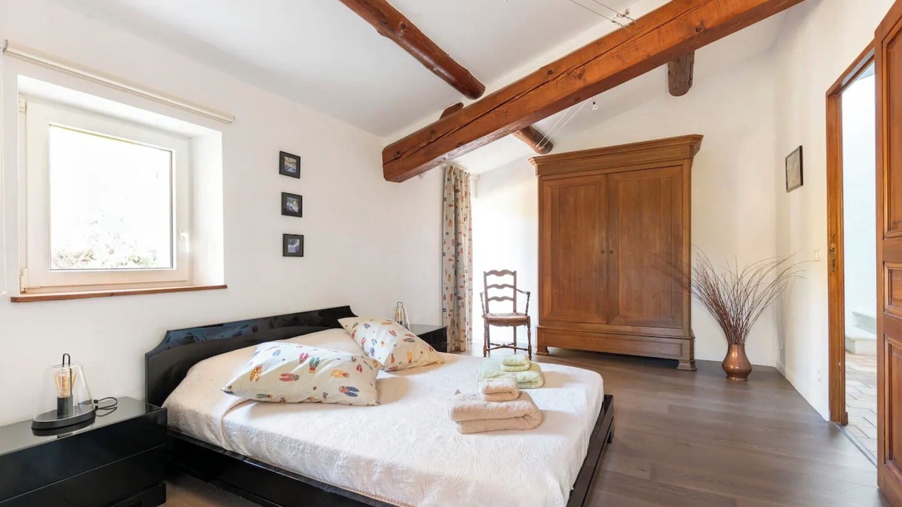 Photo of Bedroom in Cadenet