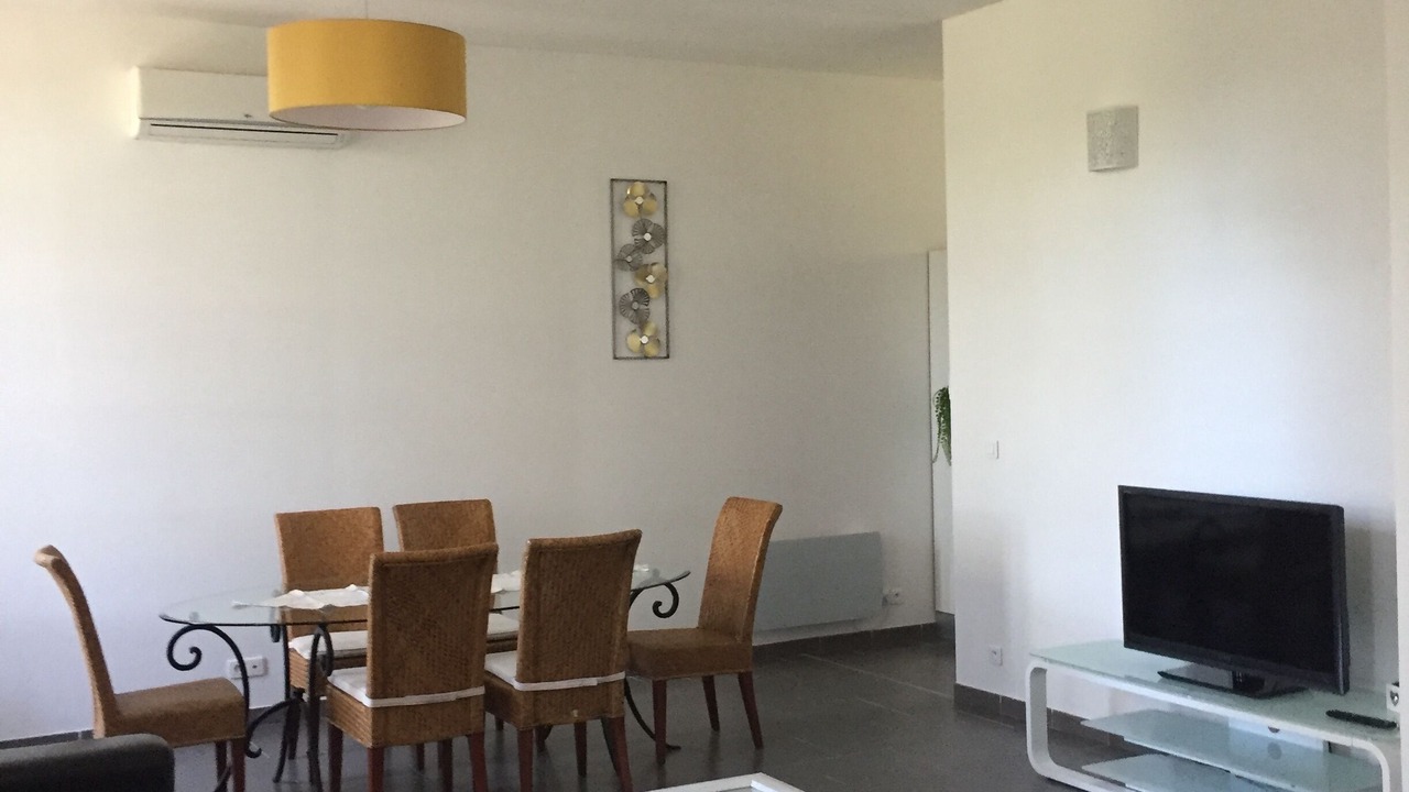 Photo of Livingroom in Peyrolles-en-Provence