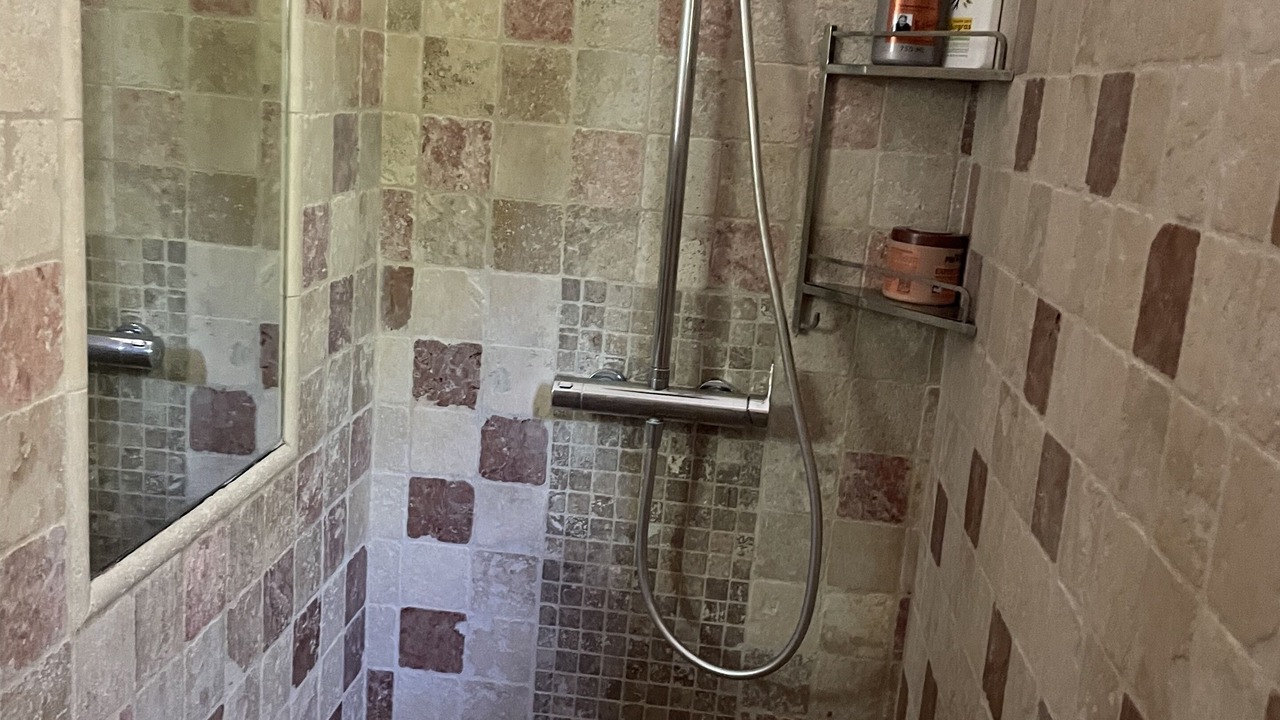 Photo of Bathroom in Vedene
