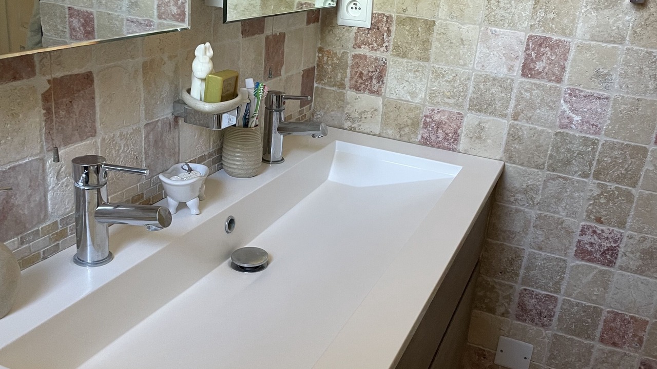 Photo of Bathroom in Vedene