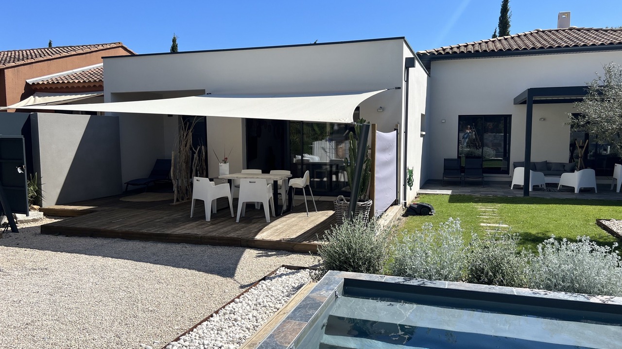 Photo of Outdoor in Molleges