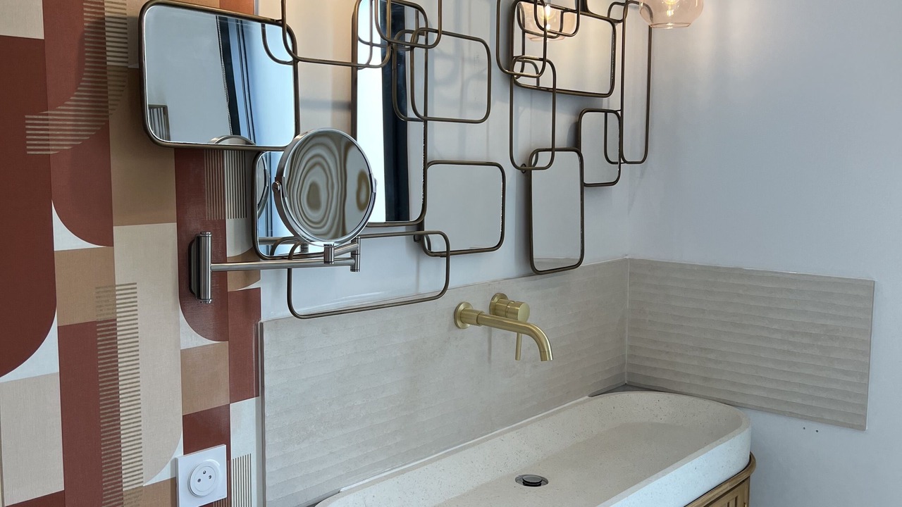 Photo of Bathroom in Molleges