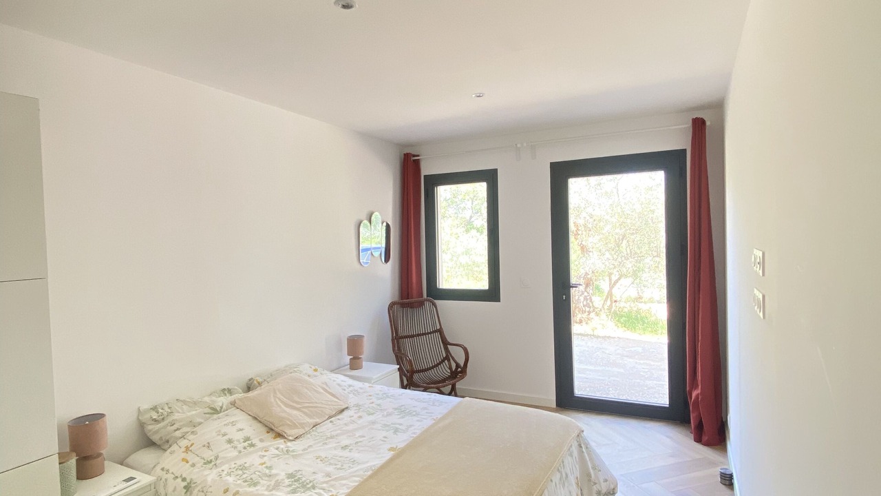 Photo of Bedroom in Cuers