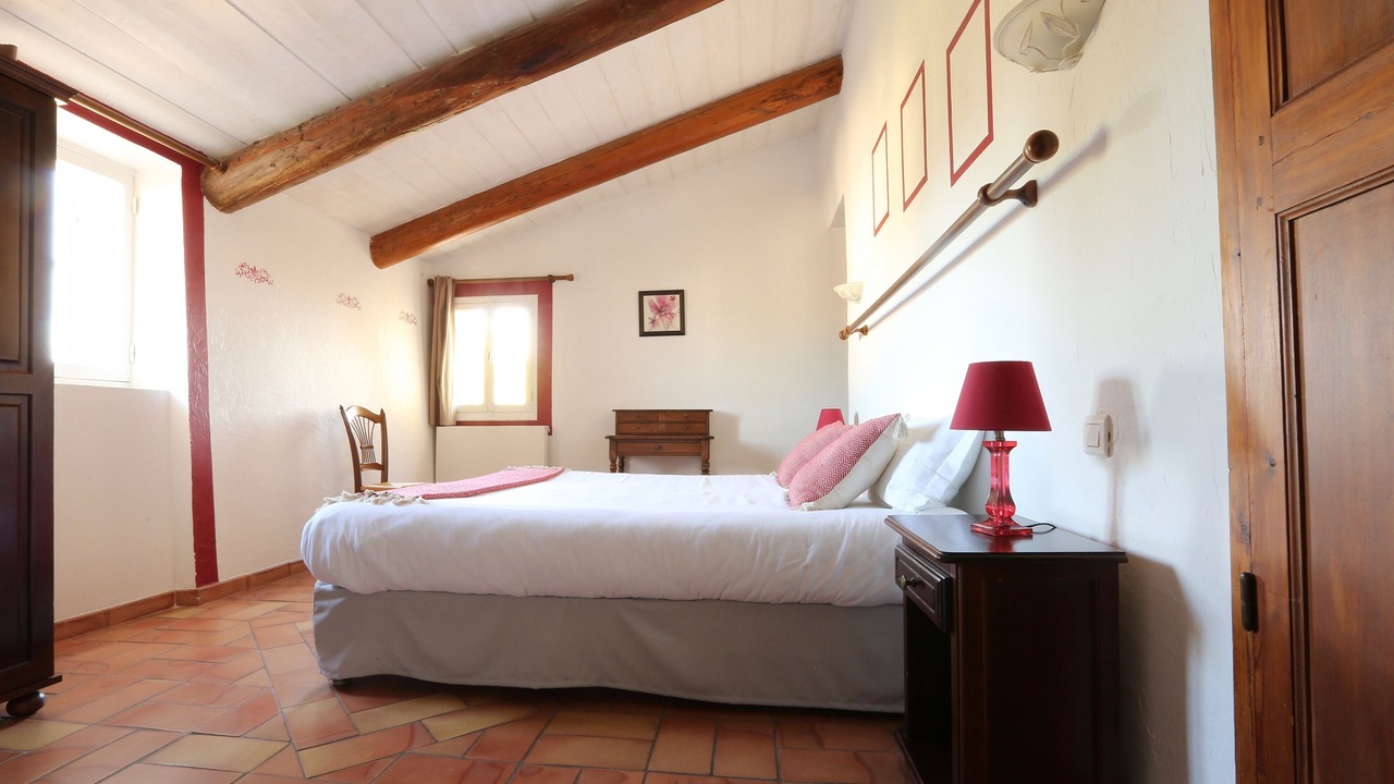 Photo of Bedroom in Roussillon