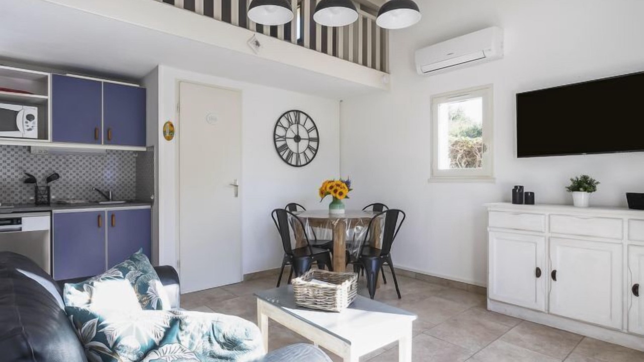 Photo of Bedroom in Maussane