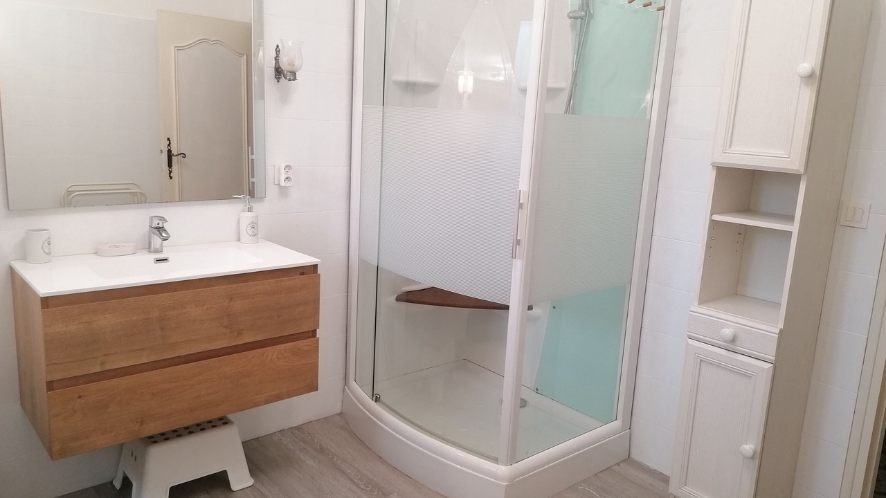 Photo of Bathroom in Montfrin