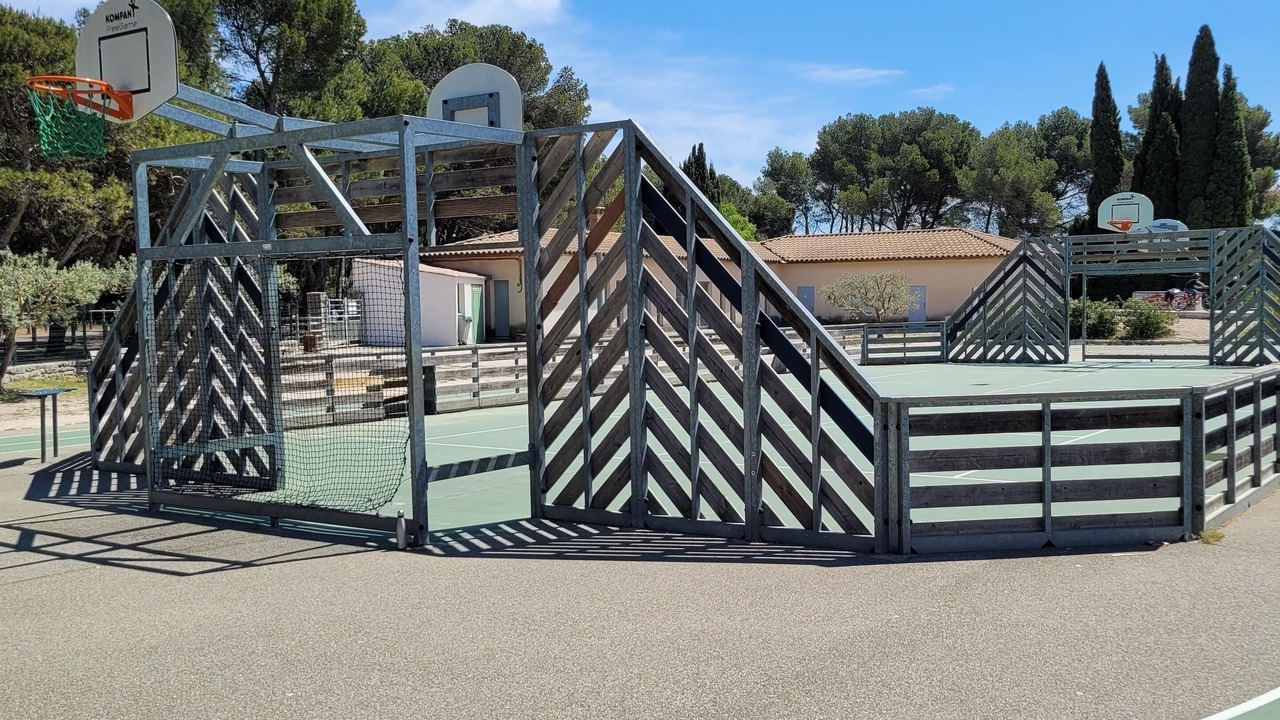 Photo of Others in Chateauneuf-de-Gadagne