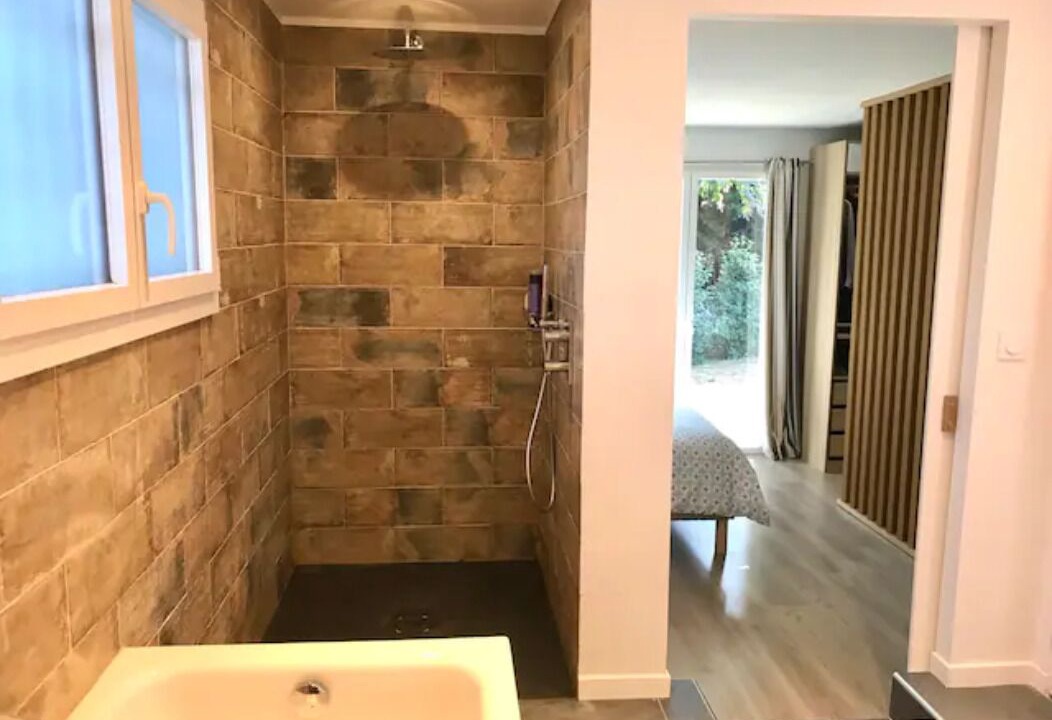 Photo of Bathroom in Cabries