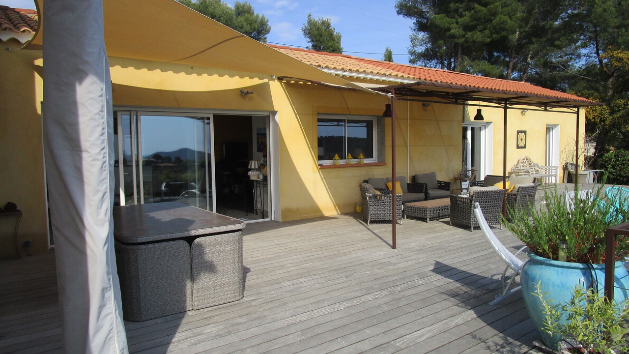 Photo of Patio Balcony in La Cadiere-d'Azur
