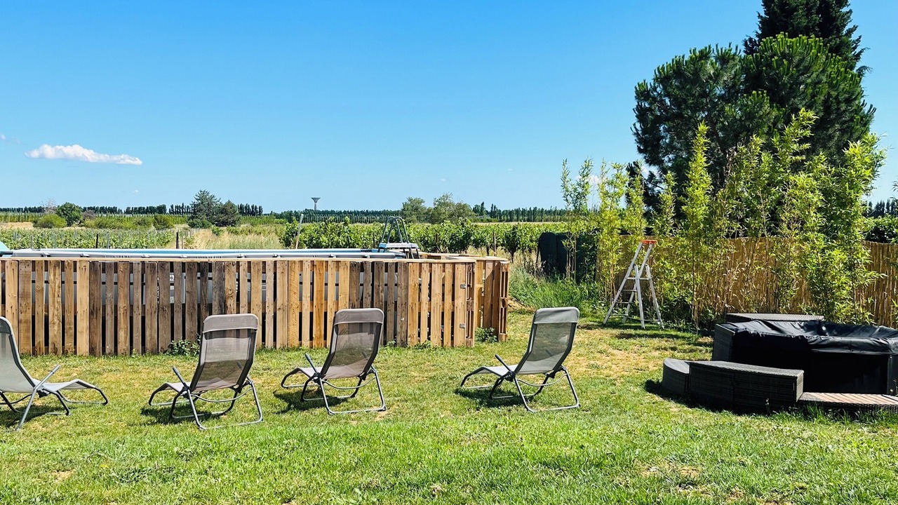 Photo of Outdoor in Meynes