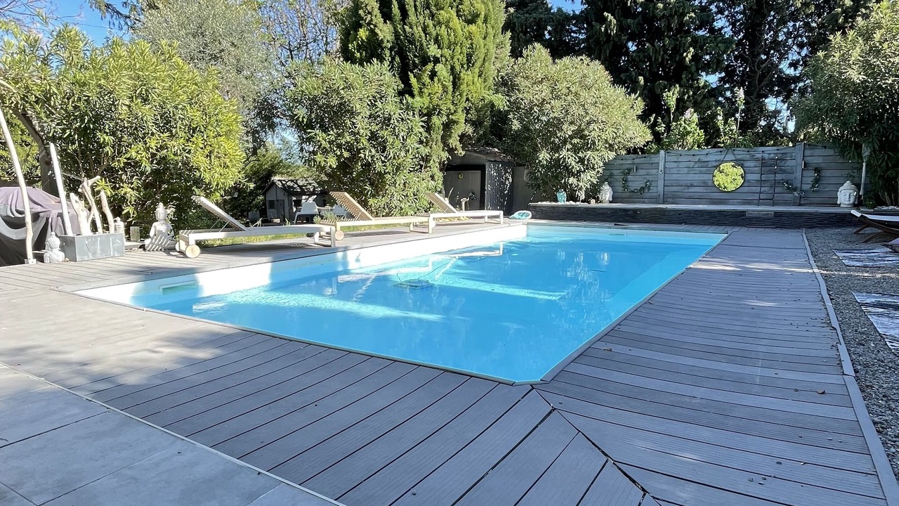 Photo of Outdoor in Tavel