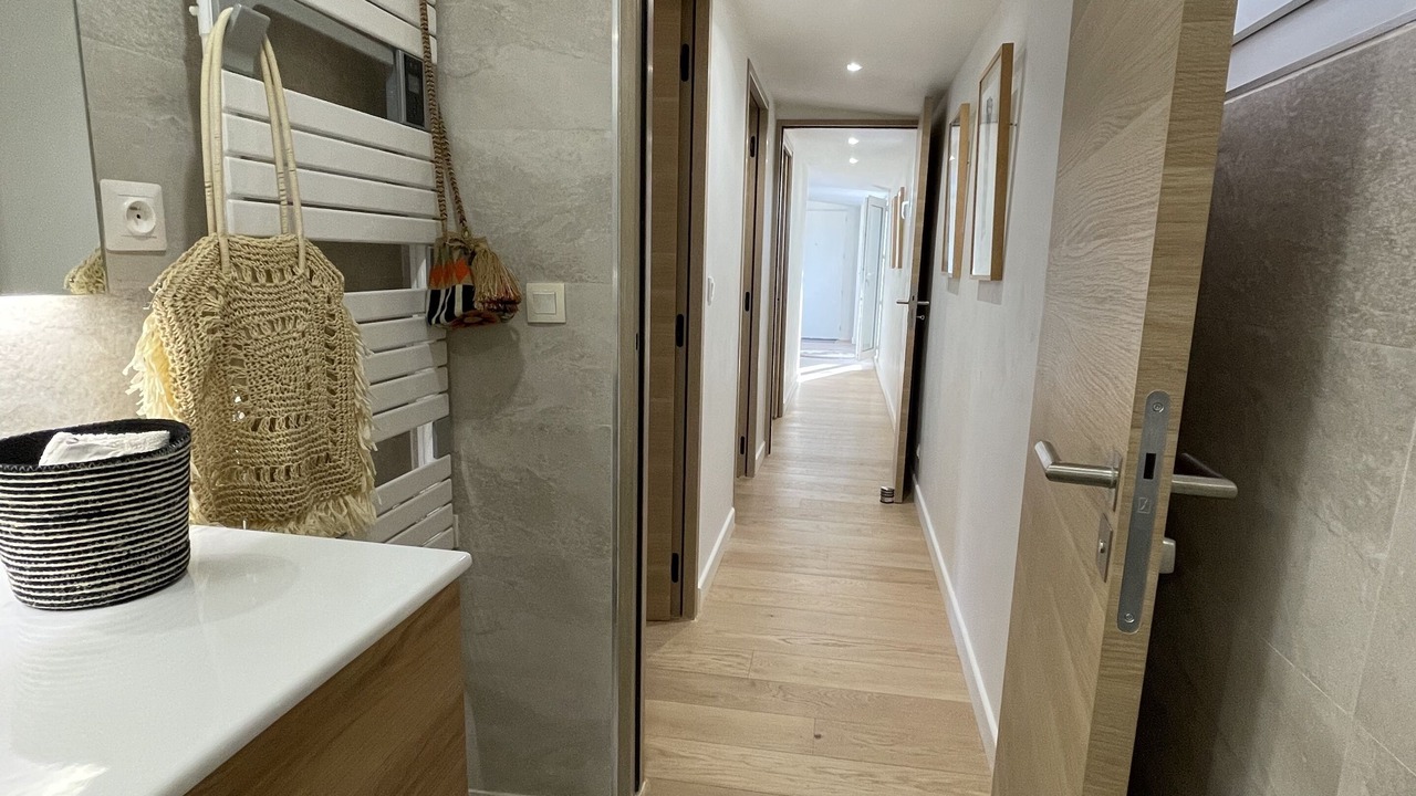 Photo of Bathroom in Cogolin