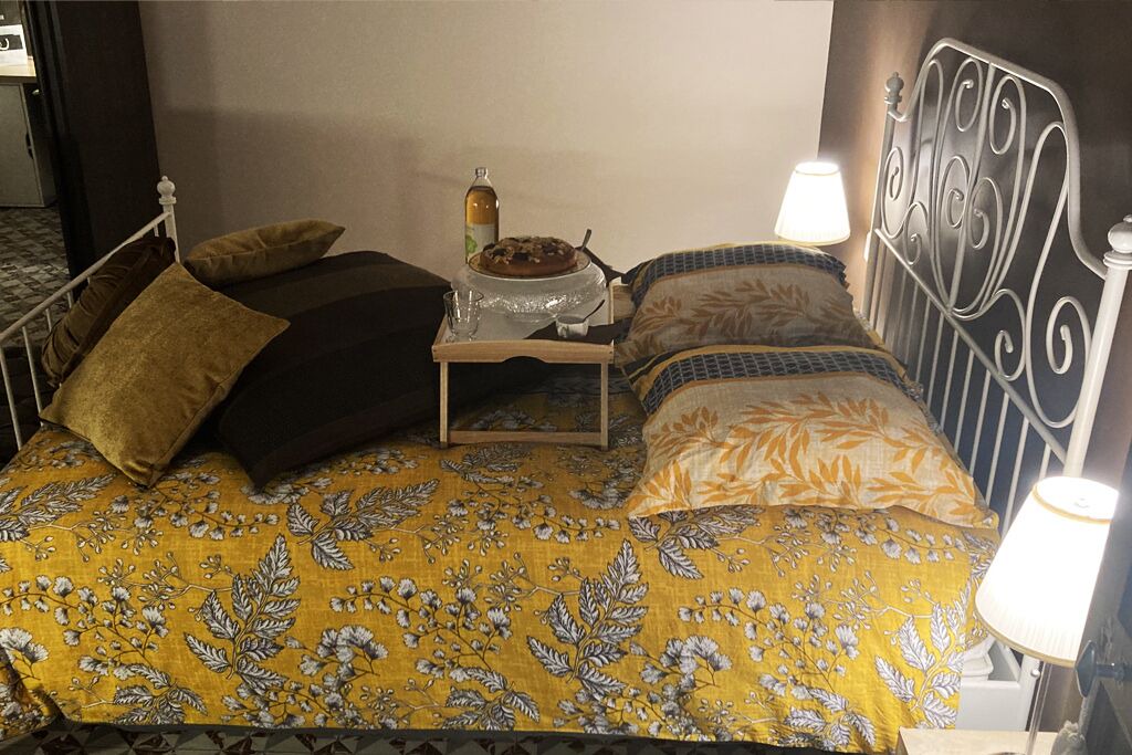 Photo of Bedroom in Caumont-sur-Durance