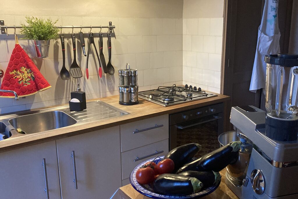 Photo of Kitchen in Caumont-sur-Durance