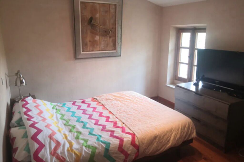Photo of Bedroom in Jouques