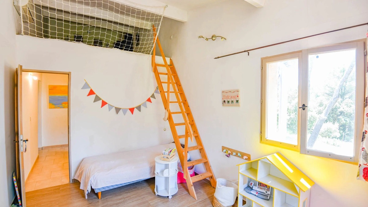 Photo of Bedroom in Venelles