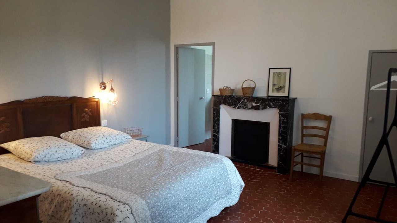 Photo of Bedroom in Lioux