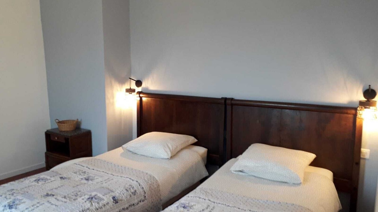 Photo of Bedroom in Lioux
