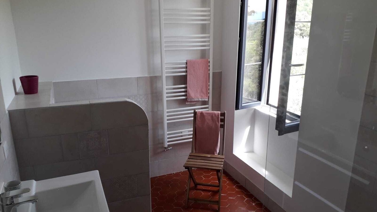 Photo of Bathroom in Lioux