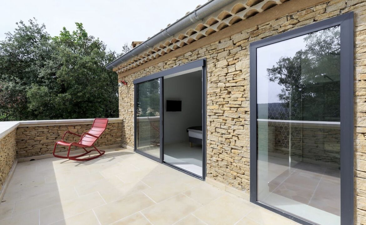 Photo of Patio Balcony in Saint-Maurice-sur-Eygues