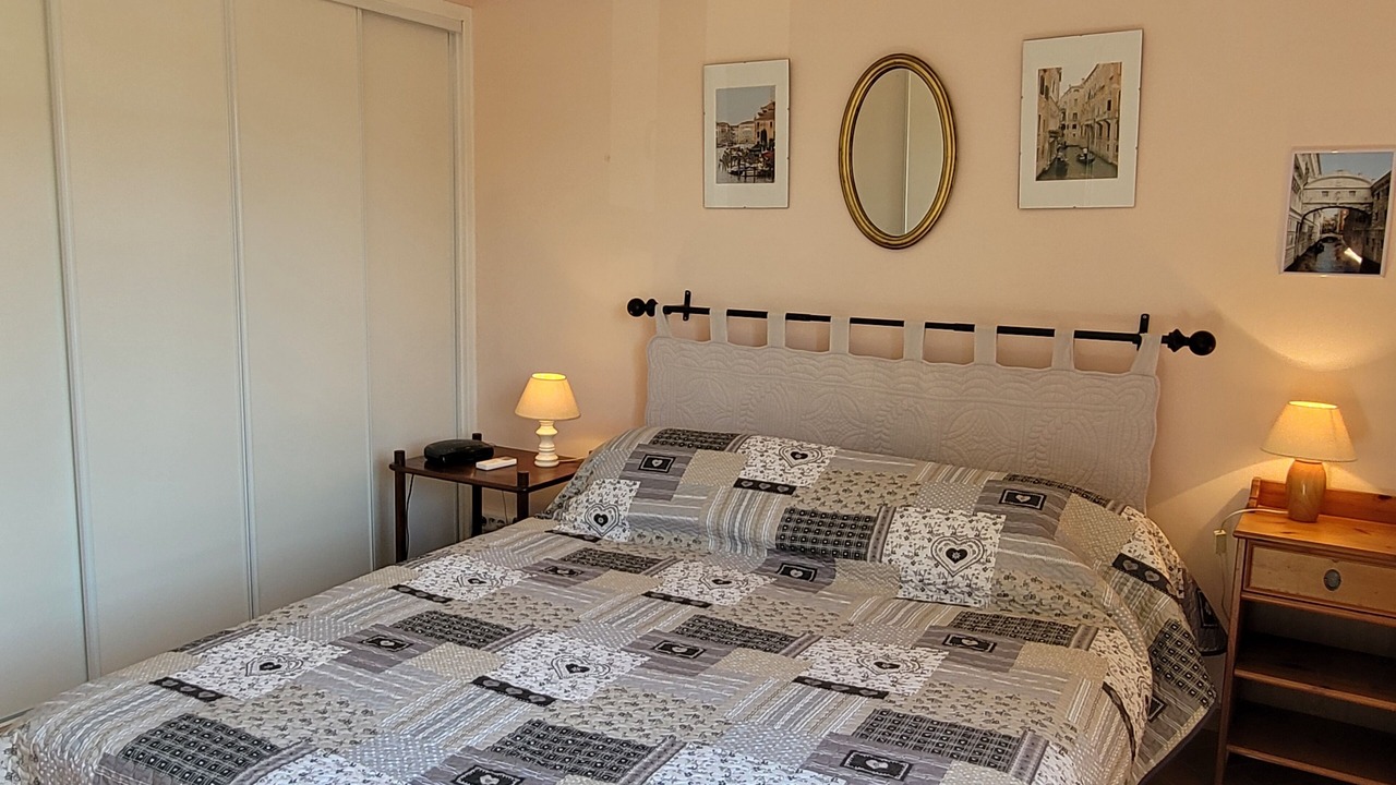 Photo of Bedroom in Sormiou