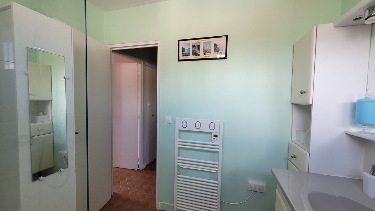 Photo of Bathroom in Sormiou
