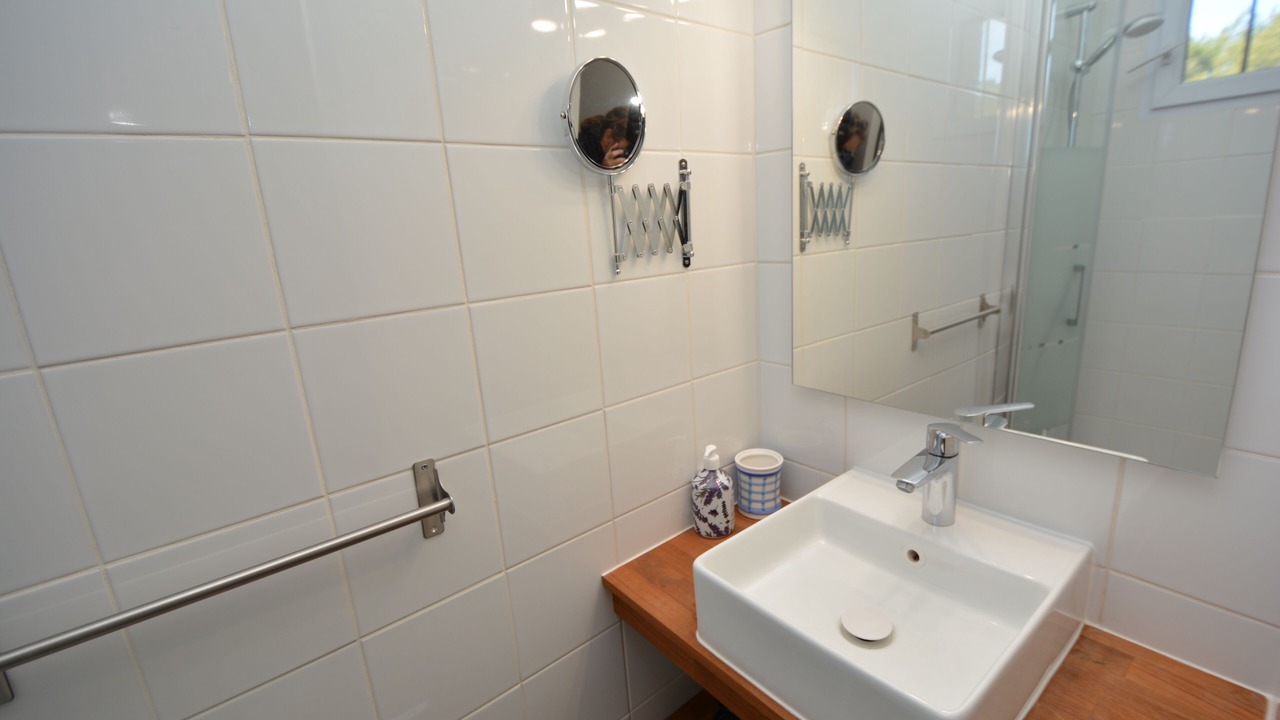 Photo of Bathroom in Comps