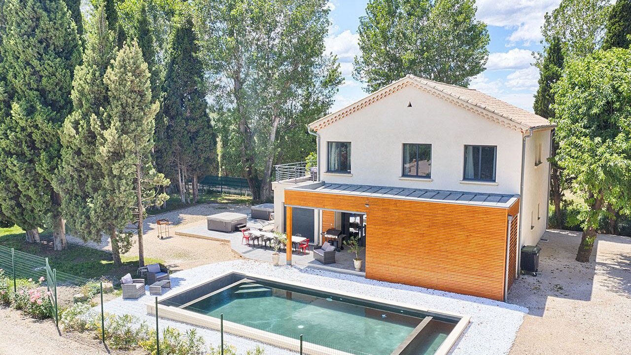 Photo of Outdoor in Orange