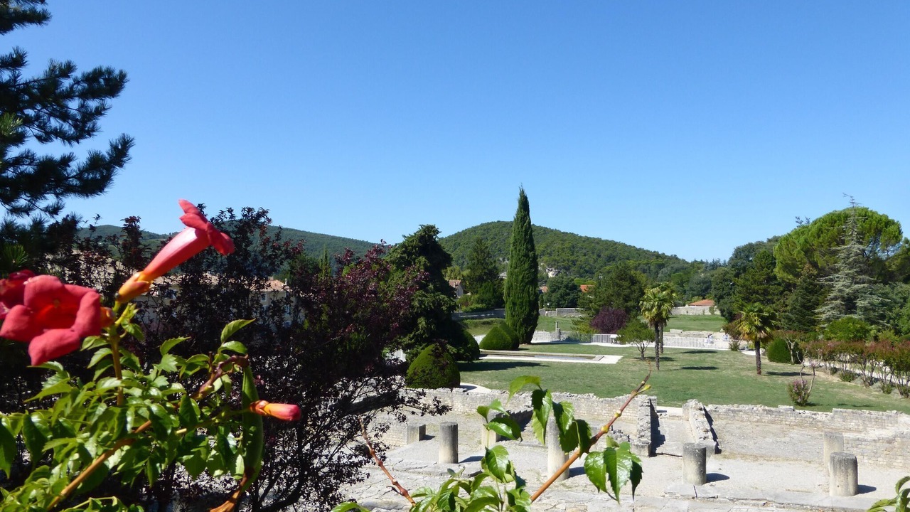 Photo of Others in Vaison-la-Romaine