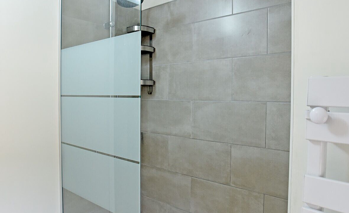 Photo of Bathroom in Caderousse