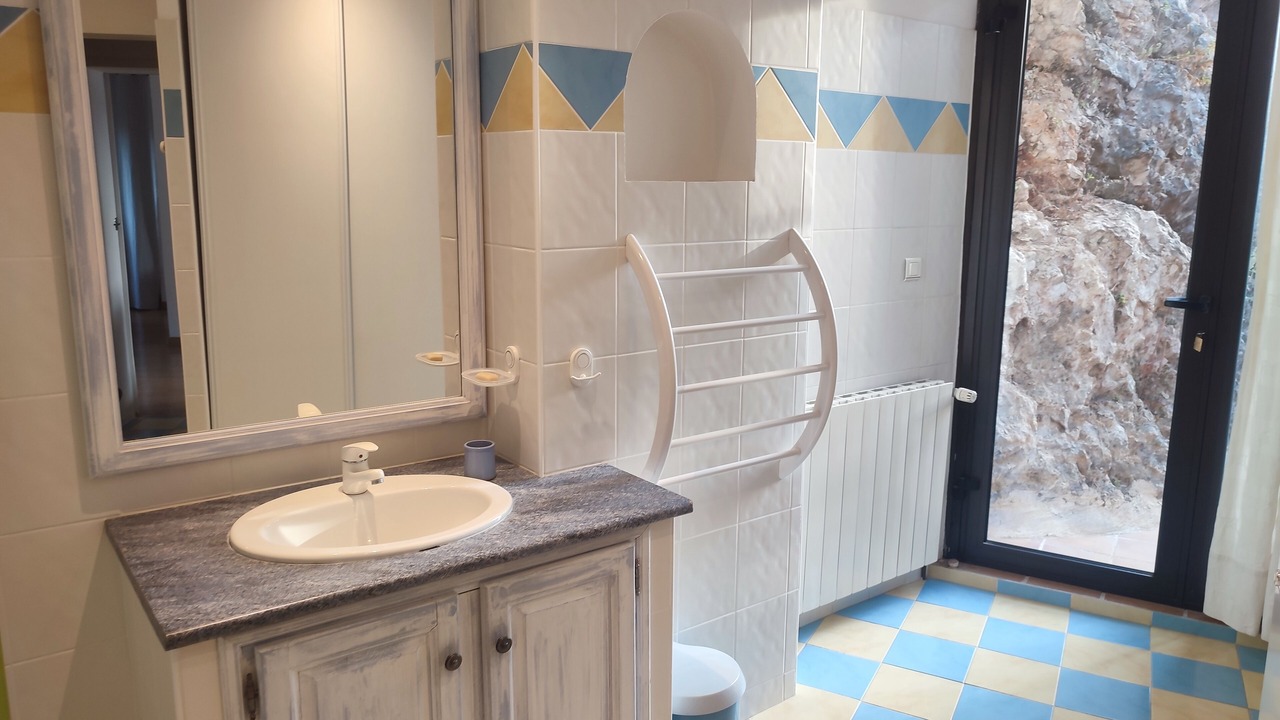 Photo of Bathroom in Peypin