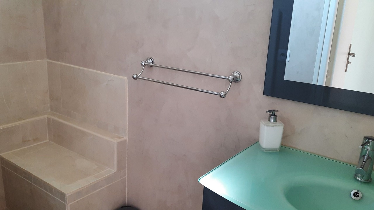 Photo of Bathroom in Rasteau
