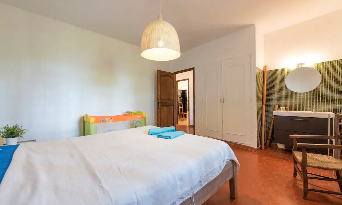 Photo of Bedroom in Figanieres
