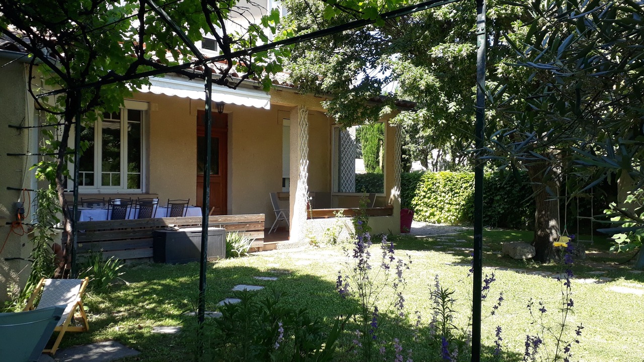 Photo of Patio Balcony in Orange