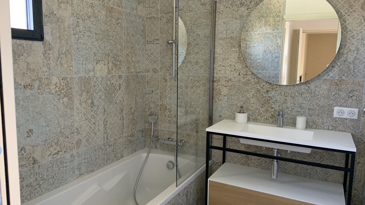Photo of Bathroom in Maussane