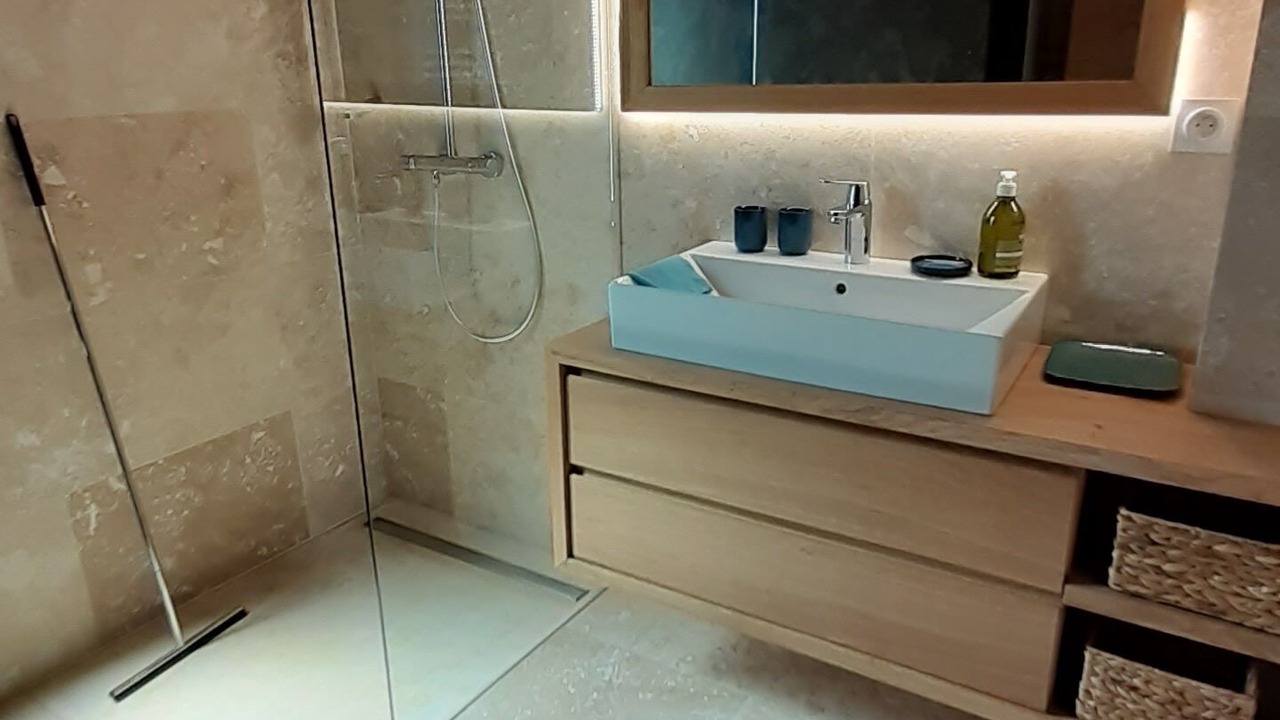 Photo of Bathroom in Gareoult