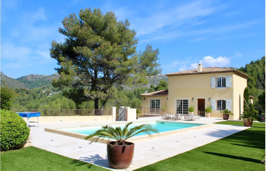 Photo of Outdoor in La Treille