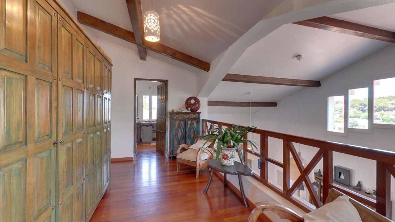 Photo of Livingroom in La Couronne