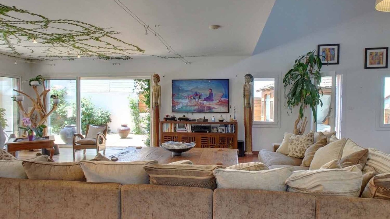 Photo of Livingroom in La Couronne