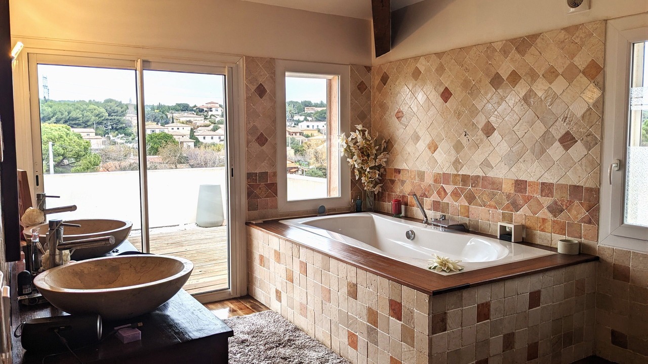 Photo of Bathroom in La Couronne