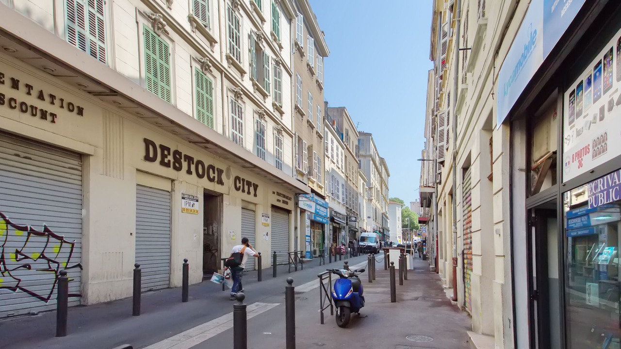 Photo of Others in Noailles