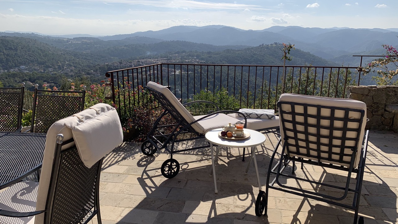 Photo of Patio Balcony in Saint-Cezaire-sur-Siagne