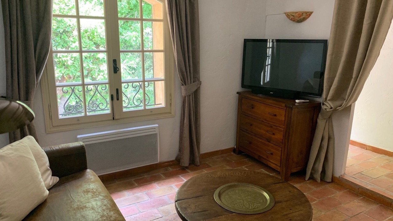 Photo of Livingroom in Saint-Cezaire-sur-Siagne
